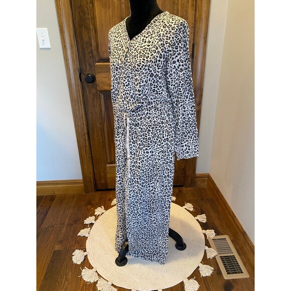 Croft & Barrow Womens Size Large Cheetah top & Bottom PJ’s Soft Comfy Casual - Picture 6 of 12